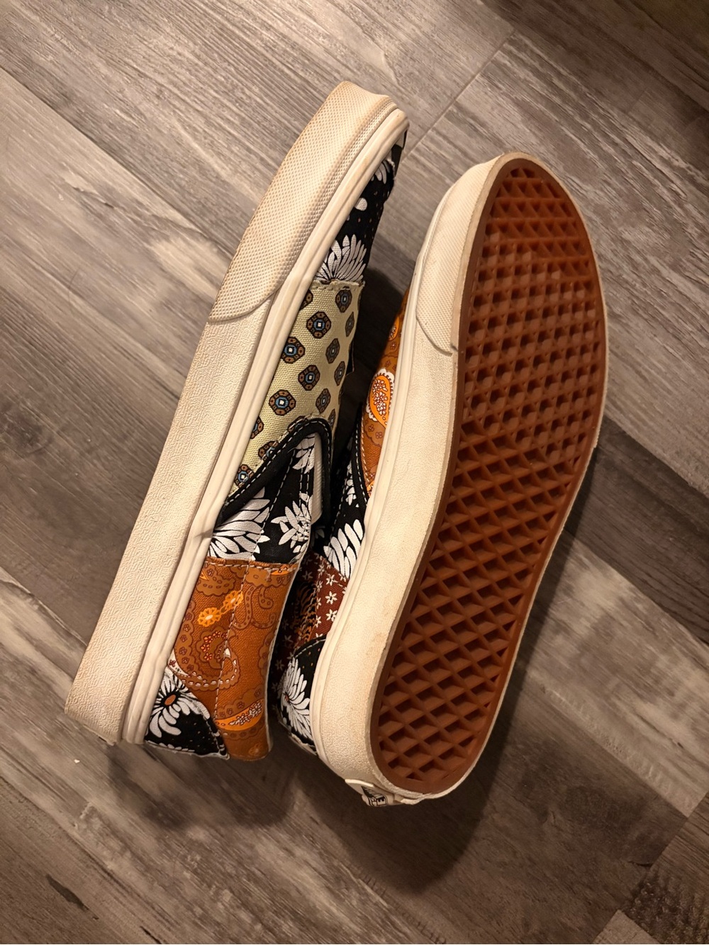 RARE Vans Slip-On Tiger Patchwork Print Sneakers - M8 W9.5 - Picture 5 of 5